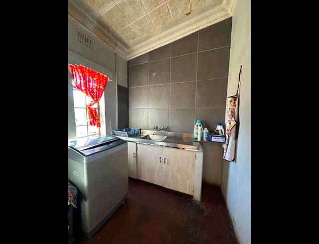 3 BEDROOM HOUSE FOR SALE IN SELECTION PARK